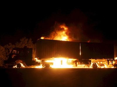 Φωτιά σε φορτηγό στη Νίκαια